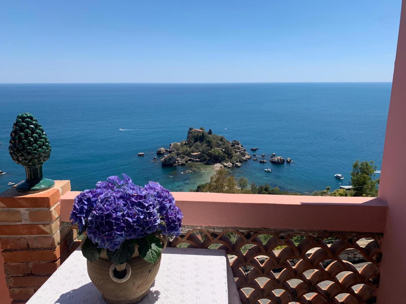 B&B La Bergerie タオルミーナ エクステリア 写真